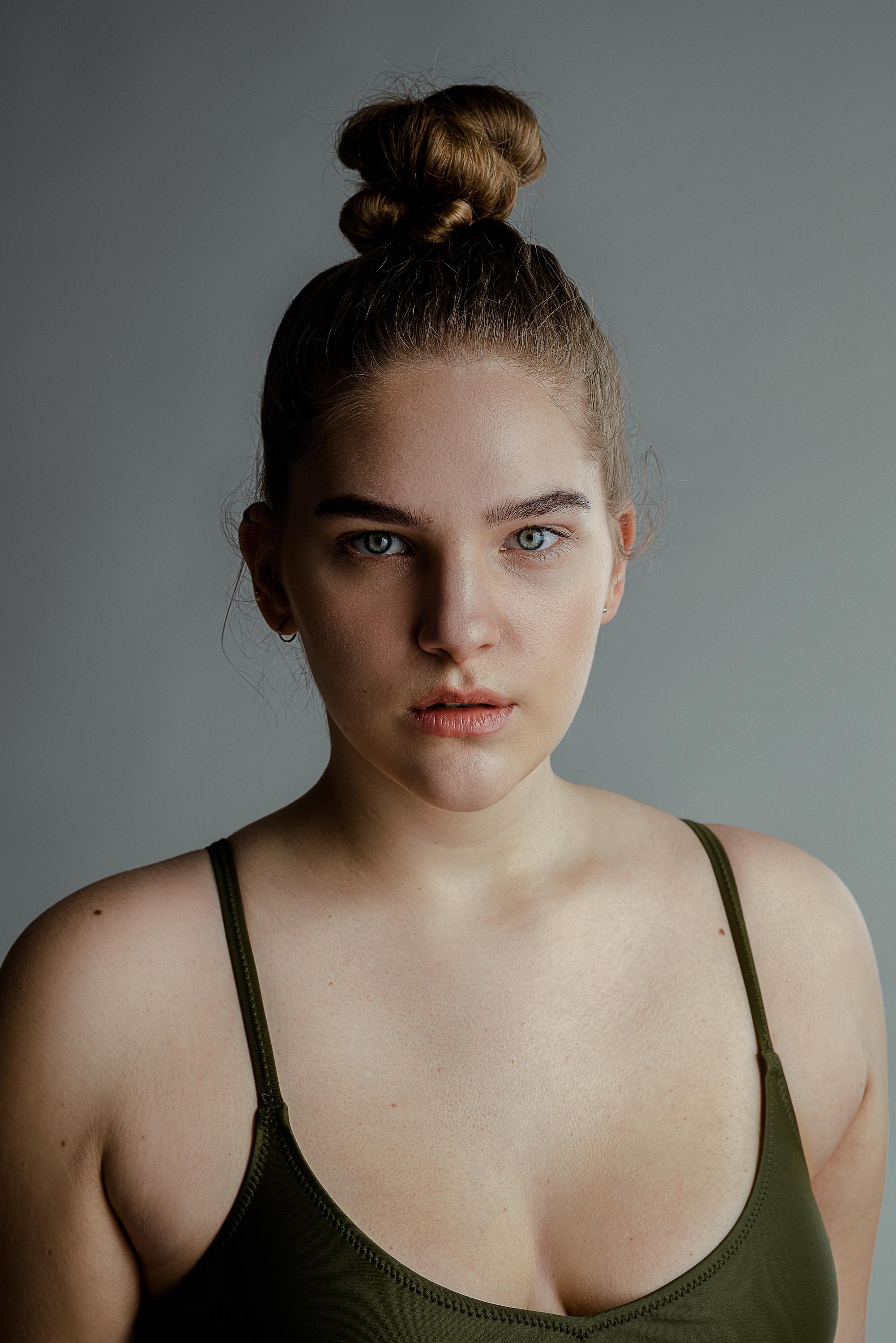 DOMINIKA D